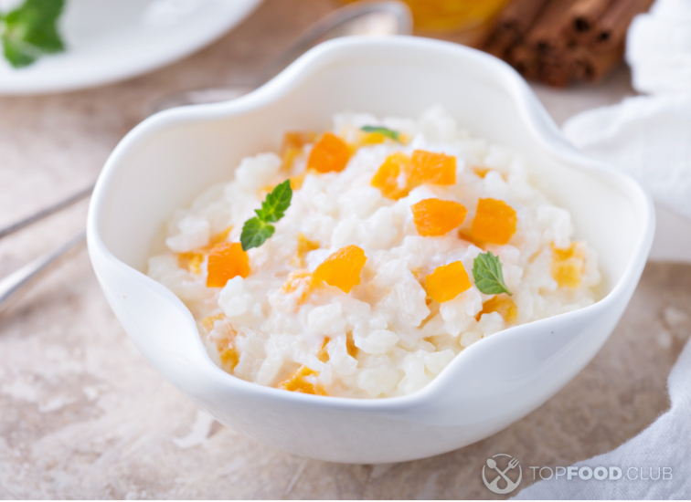 Рисовая каша с курагой