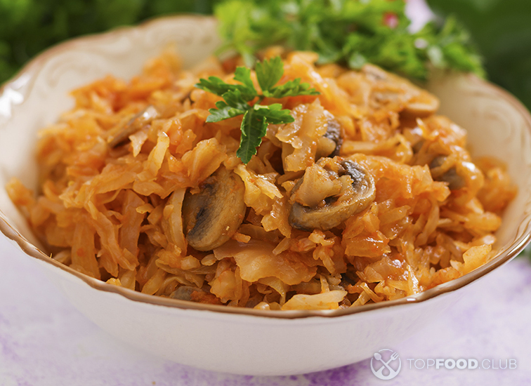 Тушеная капуста с грибами в мультиварке